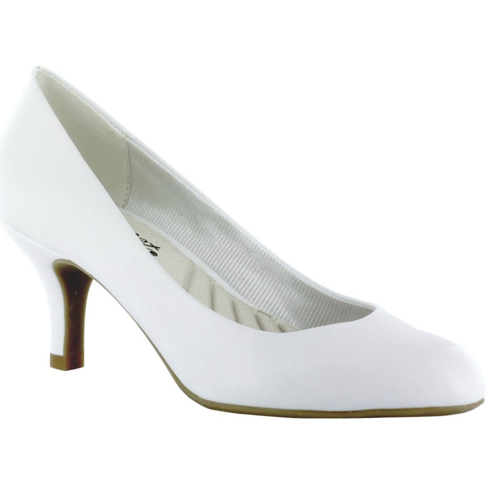 NIB Easy Street Round Toe Pumps Sz 9 Narrow
